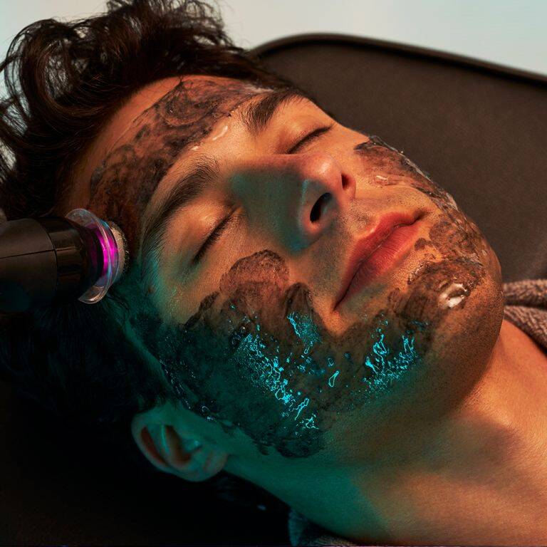 Man enjoying GLO2Facial